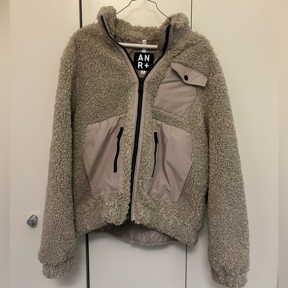Alp N Rock, beige Sherpa jacket; great condition, like new
